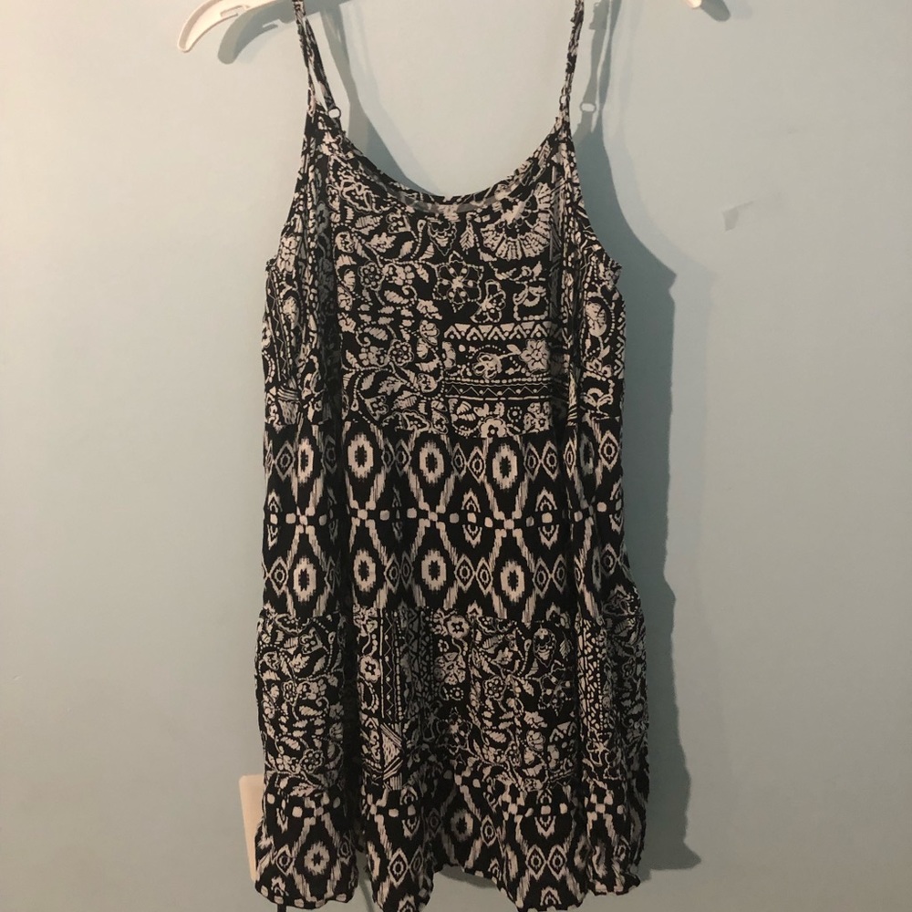 Mossimo Patterned Shift dress - Picture 5 of 7